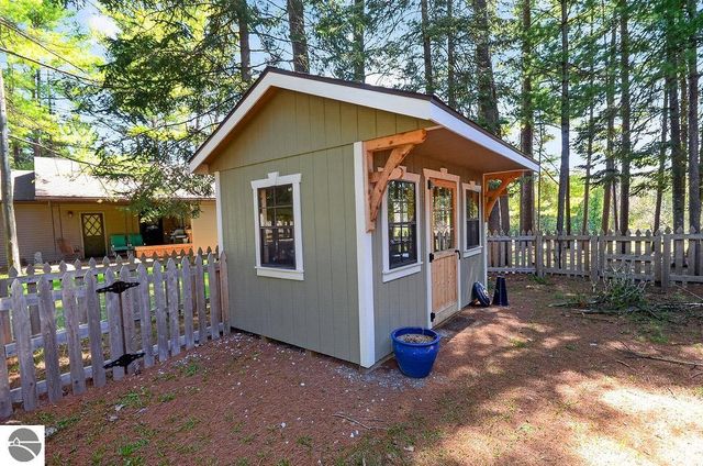 4281 Franklin Trail, Sterling, MI 48659