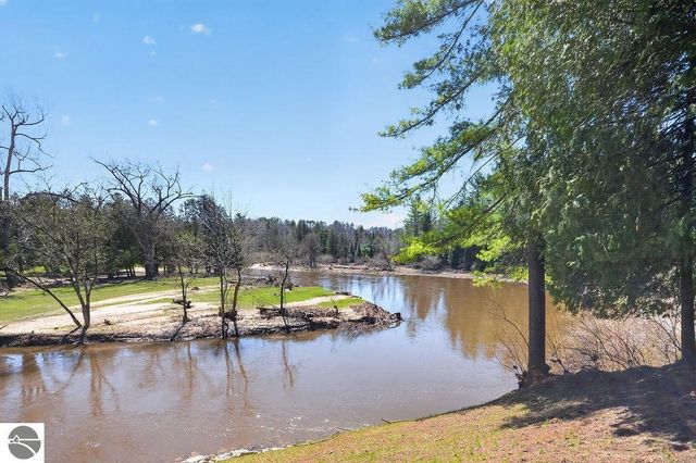 4281 Franklin Trail, Sterling, MI 48659