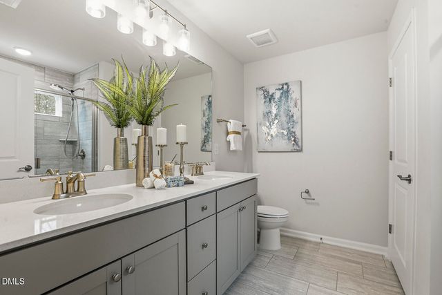 563 Fosterton Cottage Way, Raleigh, NC 27603