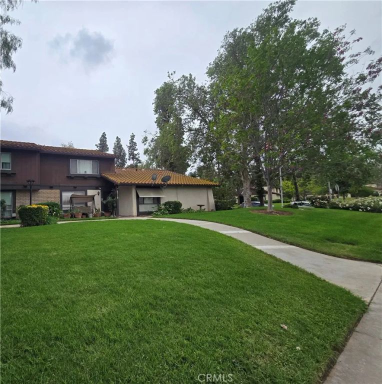 8718 Lincoln, Riverside, CA 92504