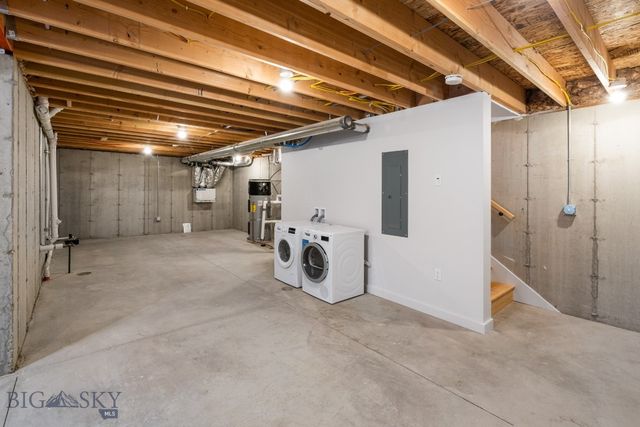 2402 Blue Silos Way, Bozeman, MT 59715
