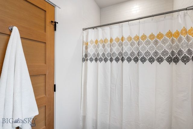 2402 Blue Silos Way, Bozeman, MT 59715