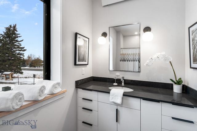 2402 Blue Silos Way, Bozeman, MT 59715