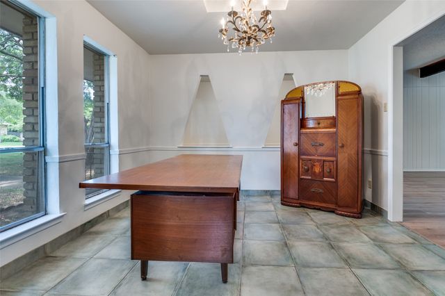 902 Nature Drive, Duncanville, TX 75116