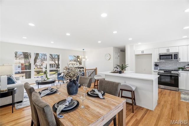 1131 Westleigh Terrace, Manchester, MO 63021