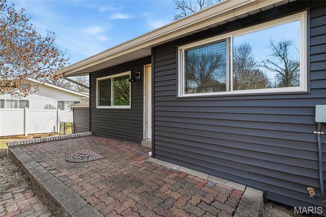 1131 Westleigh Terrace, Manchester, MO 63021