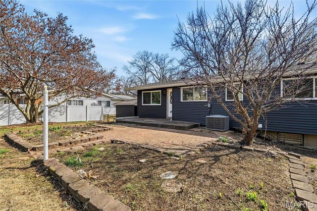 1131 Westleigh Terrace, Manchester, MO 63021