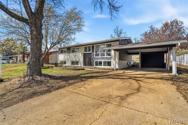 1131 Westleigh Terrace, Manchester, MO 63021