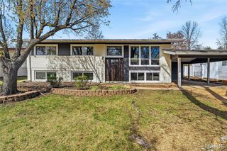 1131 Westleigh Terrace, Manchester, MO 63021