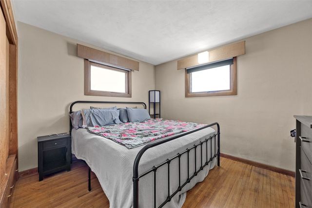 1285 30th Street NE, Cedar Rapids, IA 52402