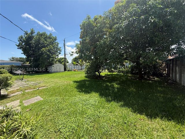 15900 SW 102nd Ave 0, Miami, FL 33157