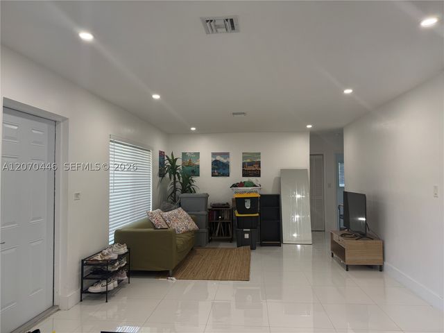 15900 SW 102nd Ave 0, Miami, FL 33157