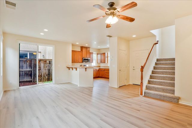 8717 Cortina Cir, Roseville, CA 95678