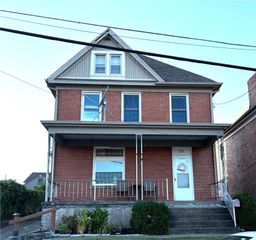 116 Division Ave, Clairton, PA 15025