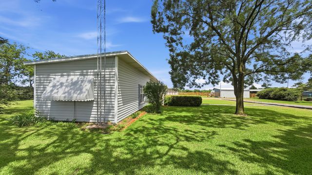 59 Noland Road, Whitesboro, TX 76273