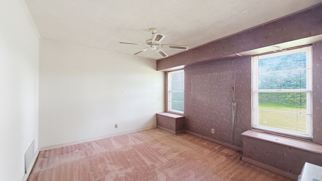 59 Noland Road, Whitesboro, TX 76273