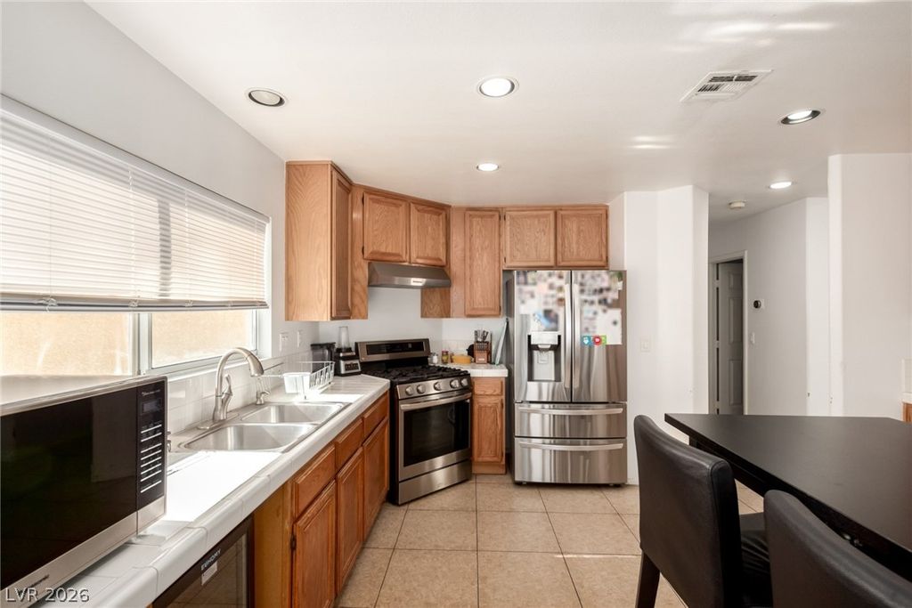 Image 19 of property listing at 8820 Manalang Road, Las Vegas, NV 89123