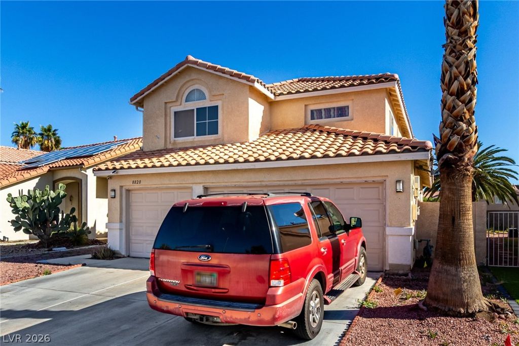 Image 4 of property listing at 8820 Manalang Road, Las Vegas, NV 89123