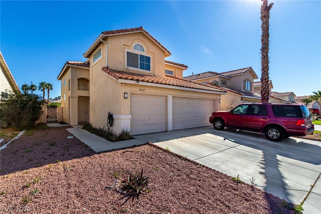 Image 6 of property listing at 8820 Manalang Road, Las Vegas, NV 89123