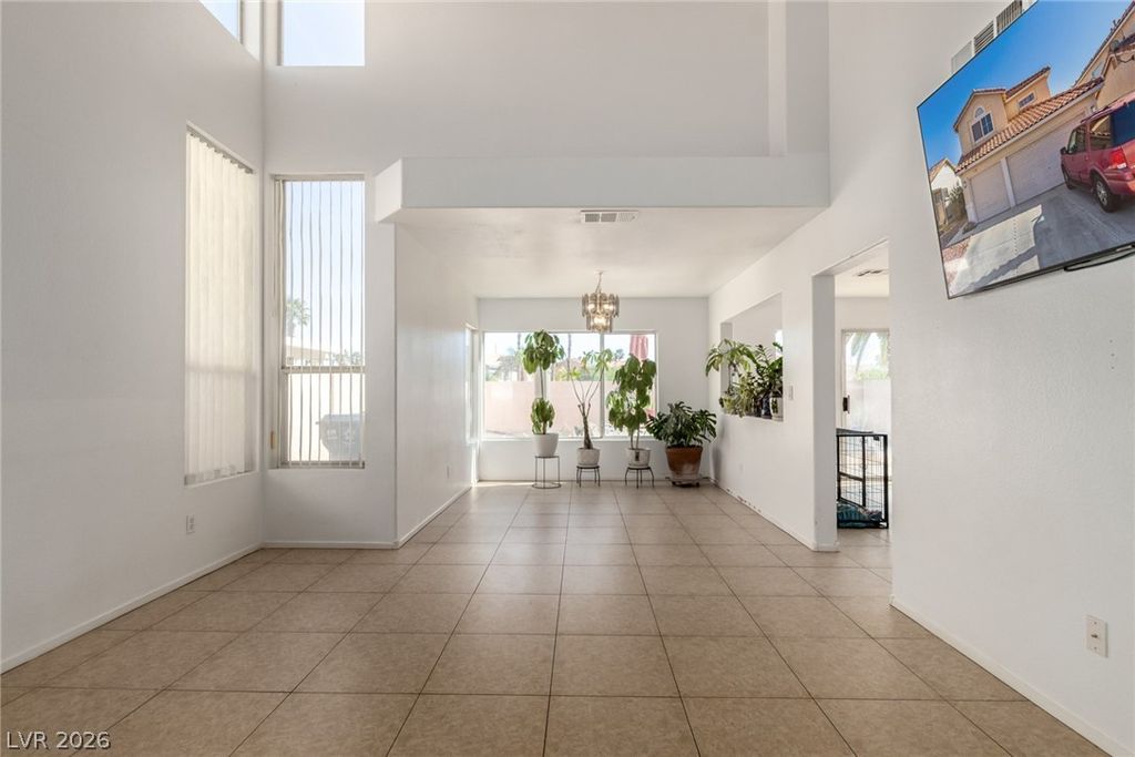 Image 8 of property listing at 8820 Manalang Road, Las Vegas, NV 89123