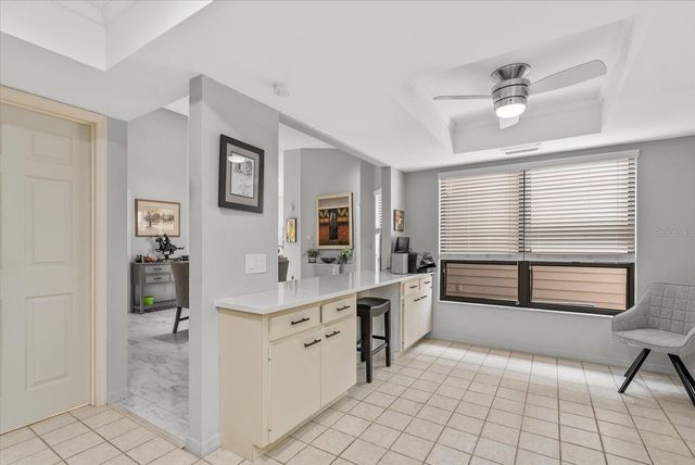 3862 WILSHIRE CIRCLE W 107, Sarasota, FL 34238