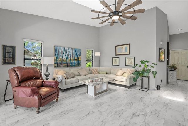 3862 WILSHIRE CIRCLE W 107, Sarasota, FL 34238