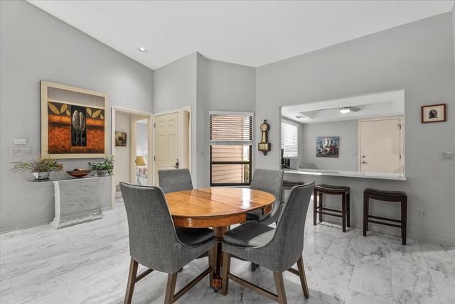 3862 WILSHIRE CIRCLE W 107, Sarasota, FL 34238