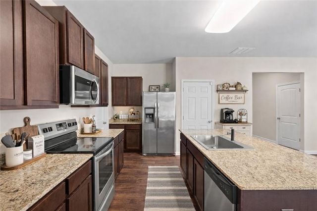 201 Hayes Park Drive, Dallas, GA 30132