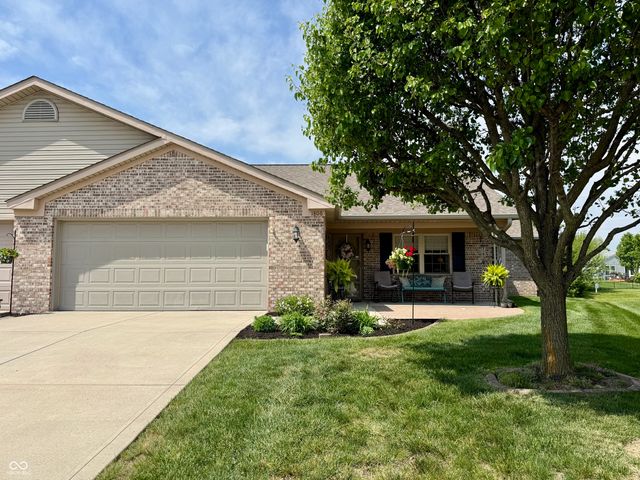 1806 Vidalia Court, Greenwood, IN 46143