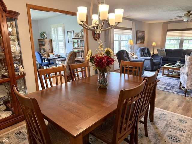 1806 Vidalia Court, Greenwood, IN 46143