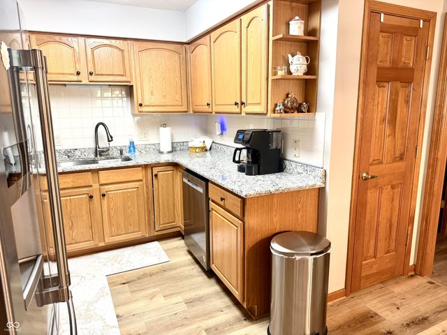 1806 Vidalia Court, Greenwood, IN 46143