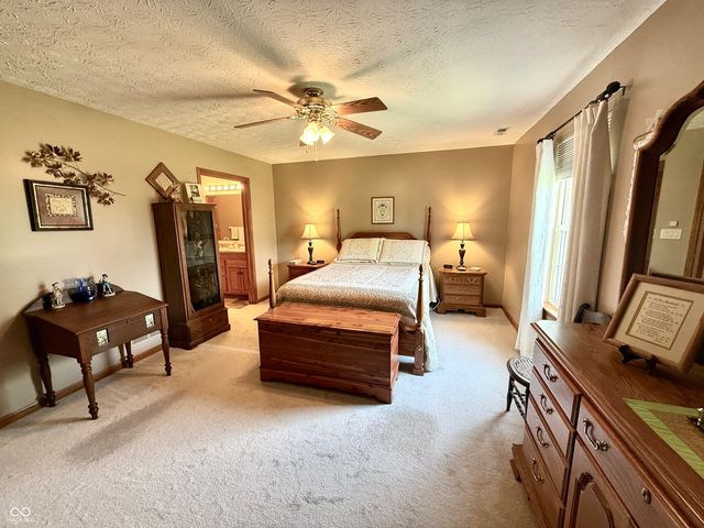 1806 Vidalia Court, Greenwood, IN 46143