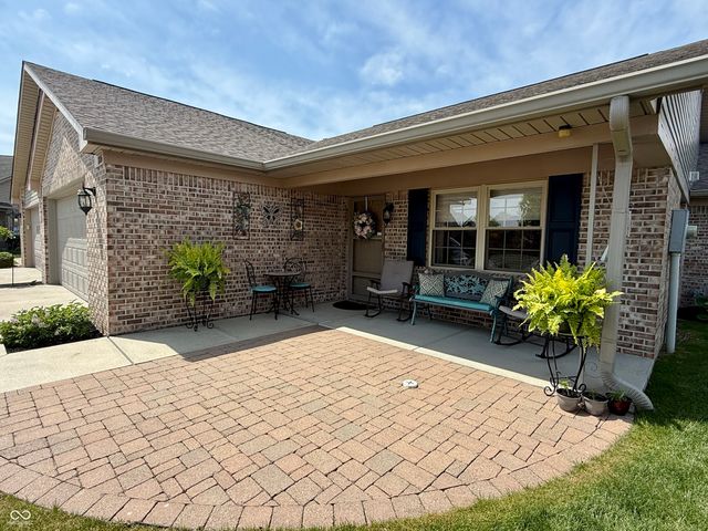 1806 Vidalia Court, Greenwood, IN 46143