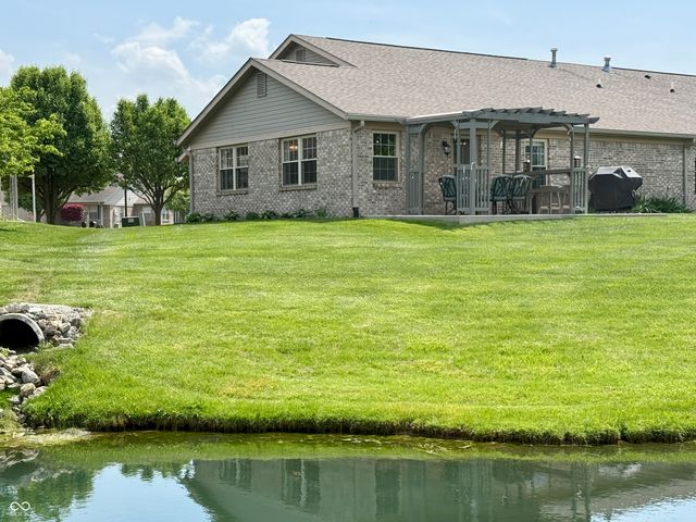 1806 Vidalia Court, Greenwood, IN 46143