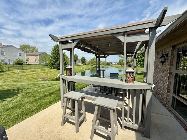 1806 Vidalia Court, Greenwood, IN 46143