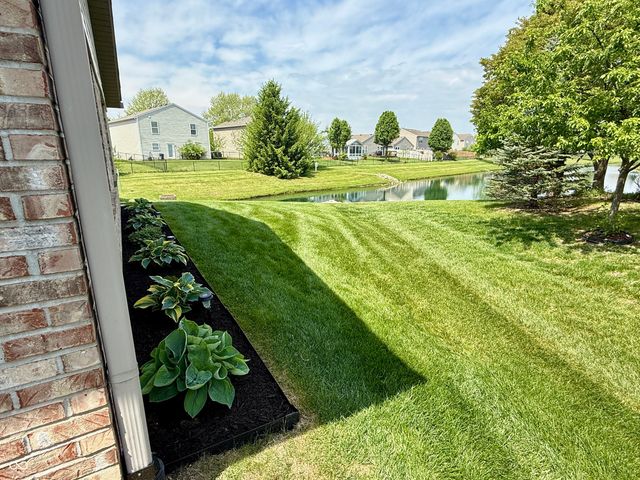 1806 Vidalia Court, Greenwood, IN 46143