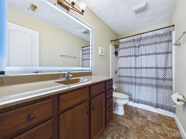 1408 Clifton Way Court, O'fallon, IL 62269