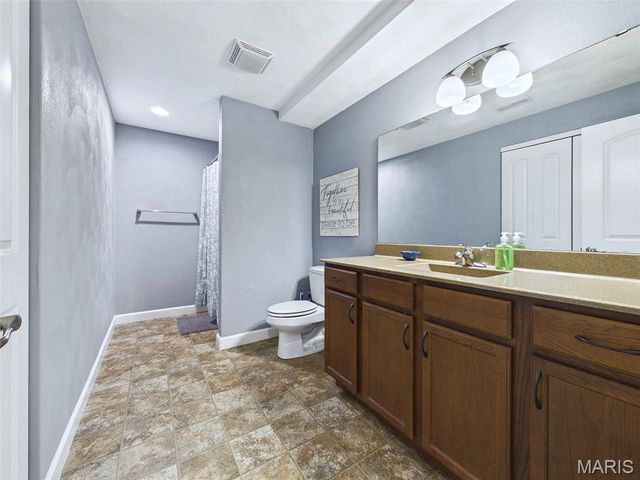 1408 Clifton Way Court, O'fallon, IL 62269