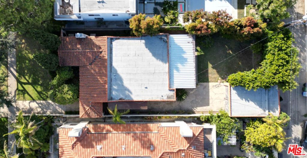 Image 3 of property listing at 625 15th Street, Santa Monica, CA 90402