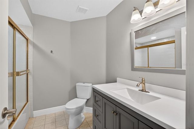 14617 LORIDAWN DRIVE 8, Seminole, FL 33776