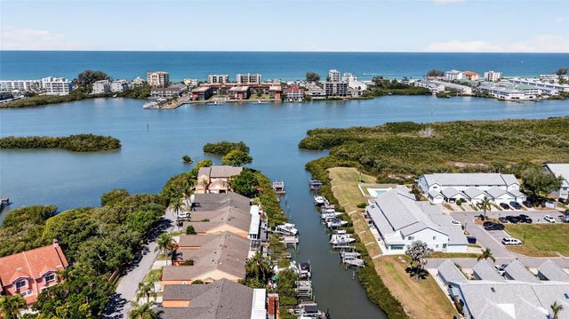 14617 LORIDAWN DRIVE 8, Seminole, FL 33776