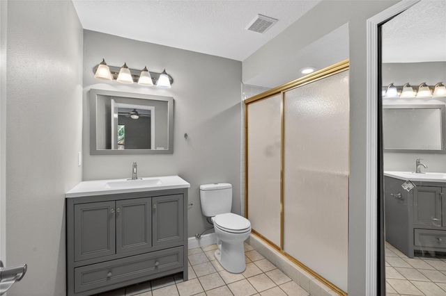 14617 LORIDAWN DRIVE 8, Seminole, FL 33776