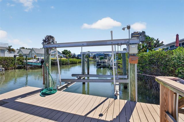 14617 LORIDAWN DRIVE 8, Seminole, FL 33776