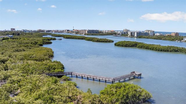 14617 LORIDAWN DRIVE 8, Seminole, FL 33776