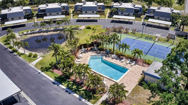 14617 LORIDAWN DRIVE 8, Seminole, FL 33776