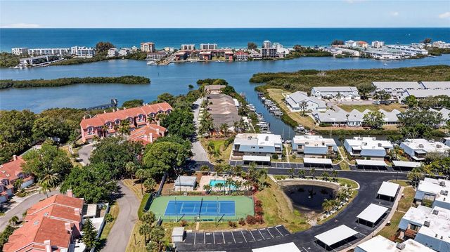 14617 LORIDAWN DRIVE 8, Seminole, FL 33776