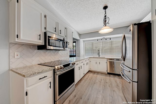 8226 Zodiac, Universal City, TX 78148