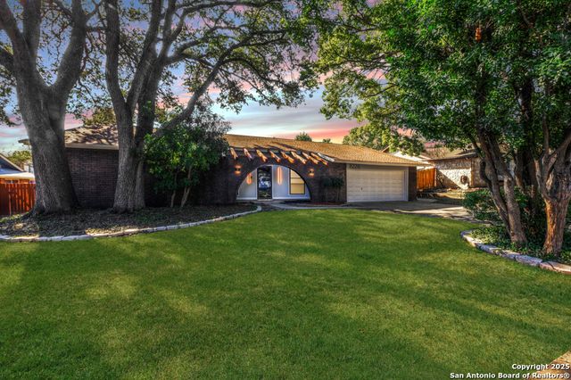 8226 Zodiac, Universal City, TX 78148