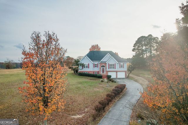 218 Golden Oaks Drive, Lafayette, GA 30728