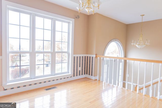 218 Golden Oaks Drive, Lafayette, GA 30728